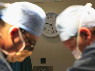 surgery_20110221103434_640_480-10195