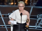 Patricia Arquette calls for wage equality