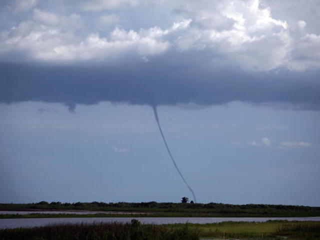 Severe weather ravages Florida, Mississippi