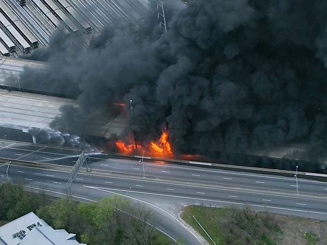 Massive fire causes interstate overpass to collapse in Atlanta