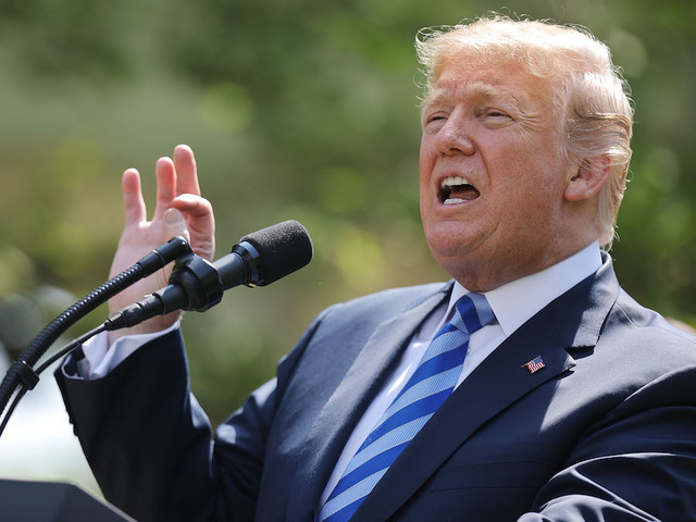 Trump doesn't rule out pardoning Manafort, Cohen